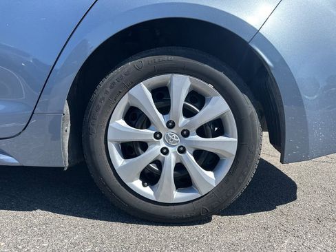 Used 2024 Toyota Corolla LE FWD image 5