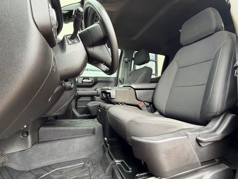 Used 2023 GMC Sierra 1500 Pro w/ Pro Value Package AWD/4WD image 9