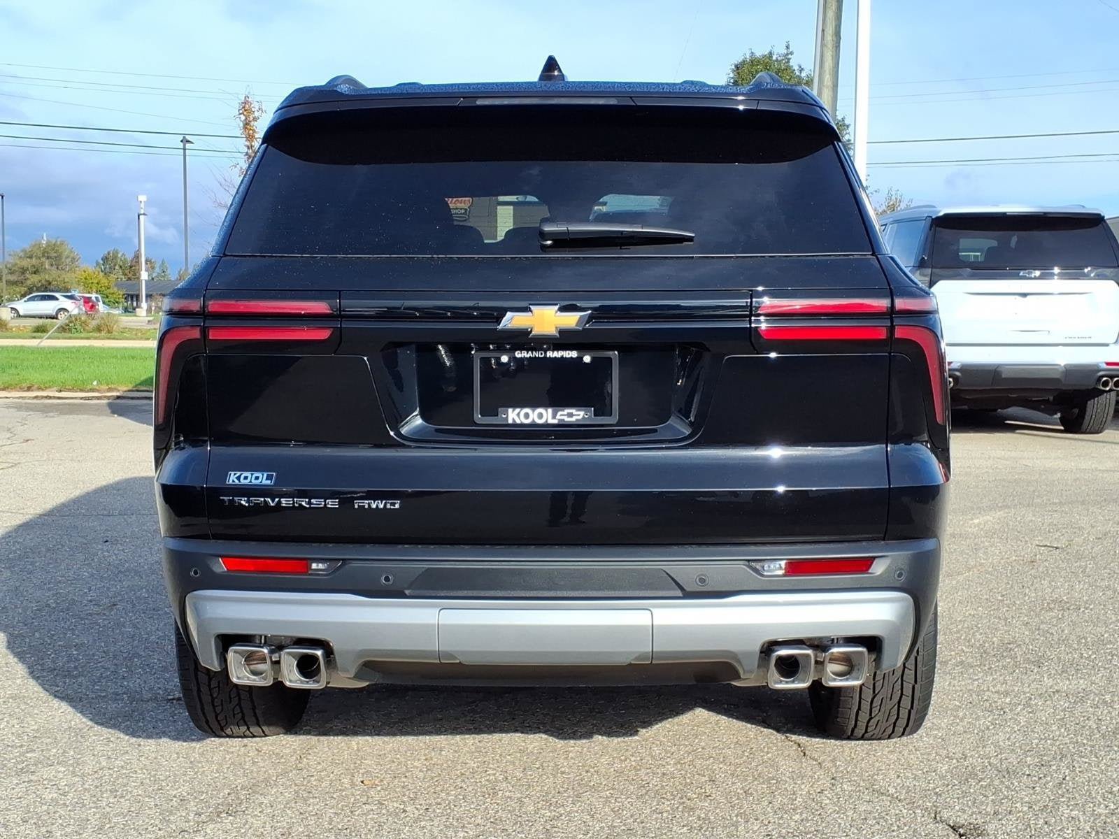 New 2027 Chevrolet Traverse LT AWD/4WD image 15