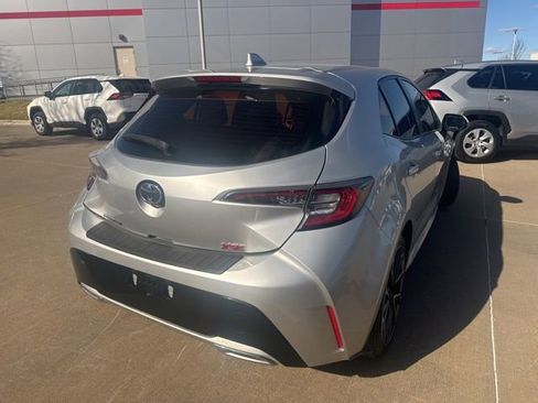 Used 2019 Toyota Corolla XSE image 3