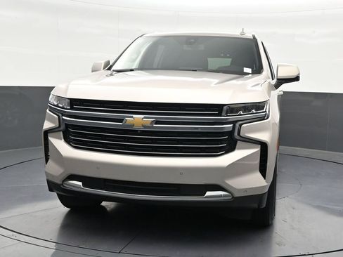 Used 2022 Chevrolet Tahoe LT w/ Luxury Package RWD image 9