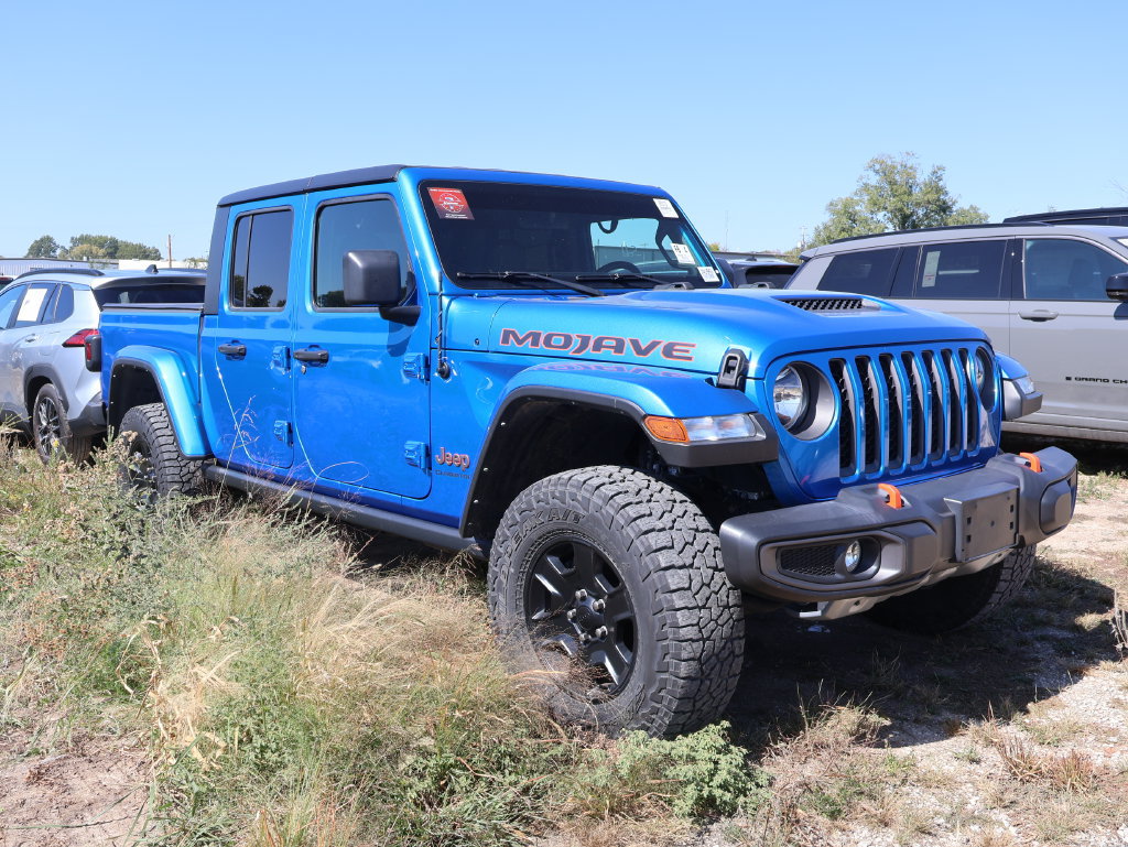 Used 2022 Jeep Gladiator Mojave w/ Trailer Tow Package AWD/4WD image 13