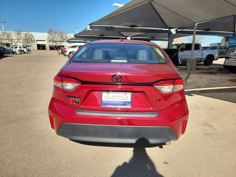 Used 2024 Toyota Corolla LE w/ LE Convenience Package image 5