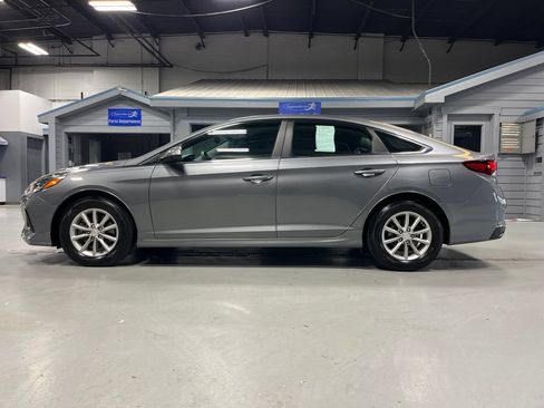 Used 2018 Hyundai Sonata SE FWD image 4