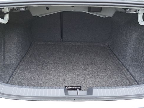 New 2026 Volkswagen Jetta SE image 12