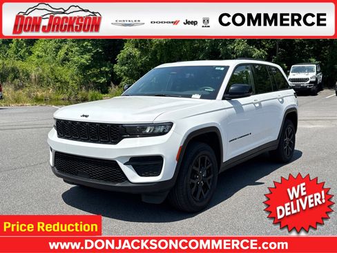 Certified 2024 Jeep Grand Cherokee Altitude RWD image 1