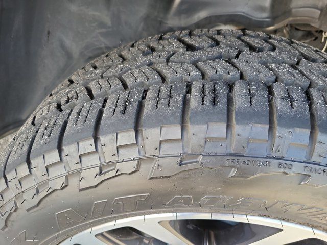Used 2025 RAM 1500 Limited w/ Off Road Group AWD/4WD image 10