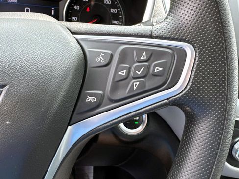 Certified 2022 Chevrolet Equinox LS w/ LS Convenience Package image 19