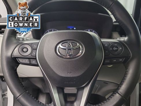 Used 2023 Toyota Corolla Cross LE w/ Moonroof Package image 20