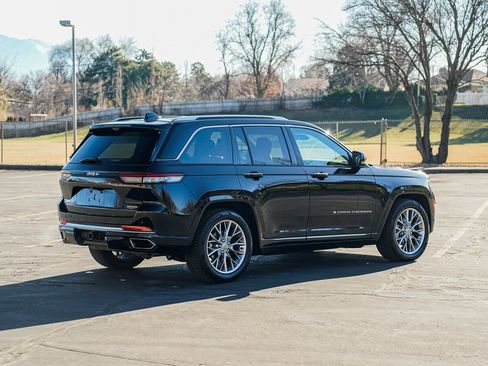 Used 2023 Jeep Grand Cherokee Summit w/ Adv Protech Group IV image 5