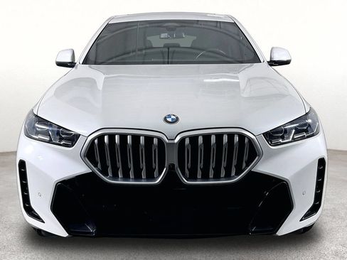 Used 2025 BMW X6 xDrive40i w/ Climate Comfort Package AWD/4WD image 5