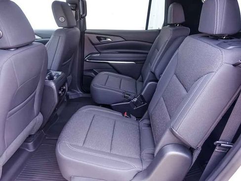 New 2026 Chevrolet Traverse LT w/ LPO, Floor Liner Package AWD/4WD image 17