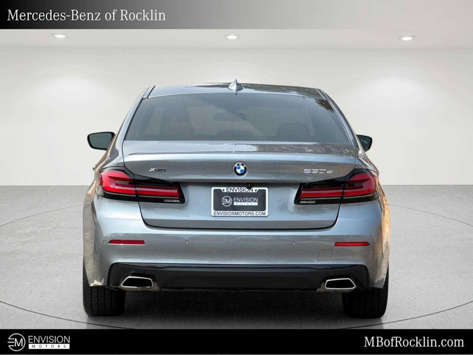 Used 2021 BMW 530e xDrive w/ Premium Package AWD/4WD image 5