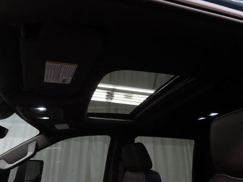 Used 2024 GMC Sierra 3500 Denali w/ Denali Reserve Package image 27