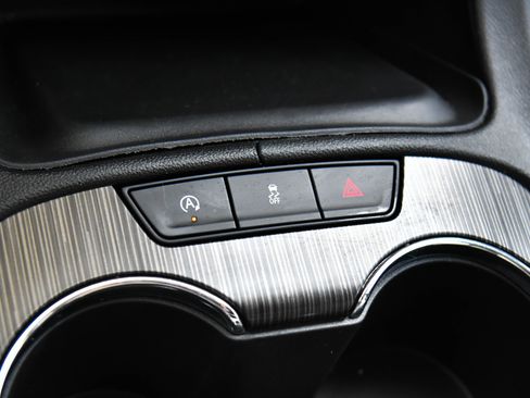 Used 2023 GMC Acadia SLT image 27