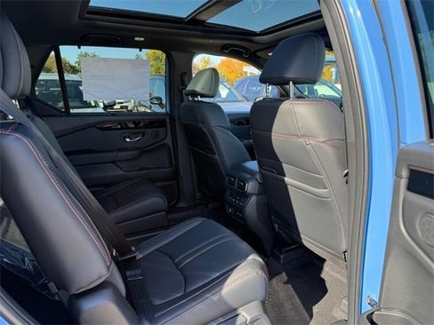 New 2025 Honda Pilot TrailSport image 7