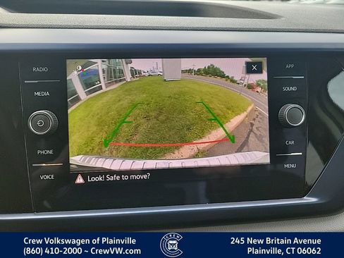 Certified 2023 Volkswagen Taos SE w/ Panoramic Sunroof Package AWD/4WD image 7