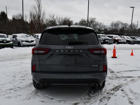 Used 2023 Ford Escape ST-Line image 5
