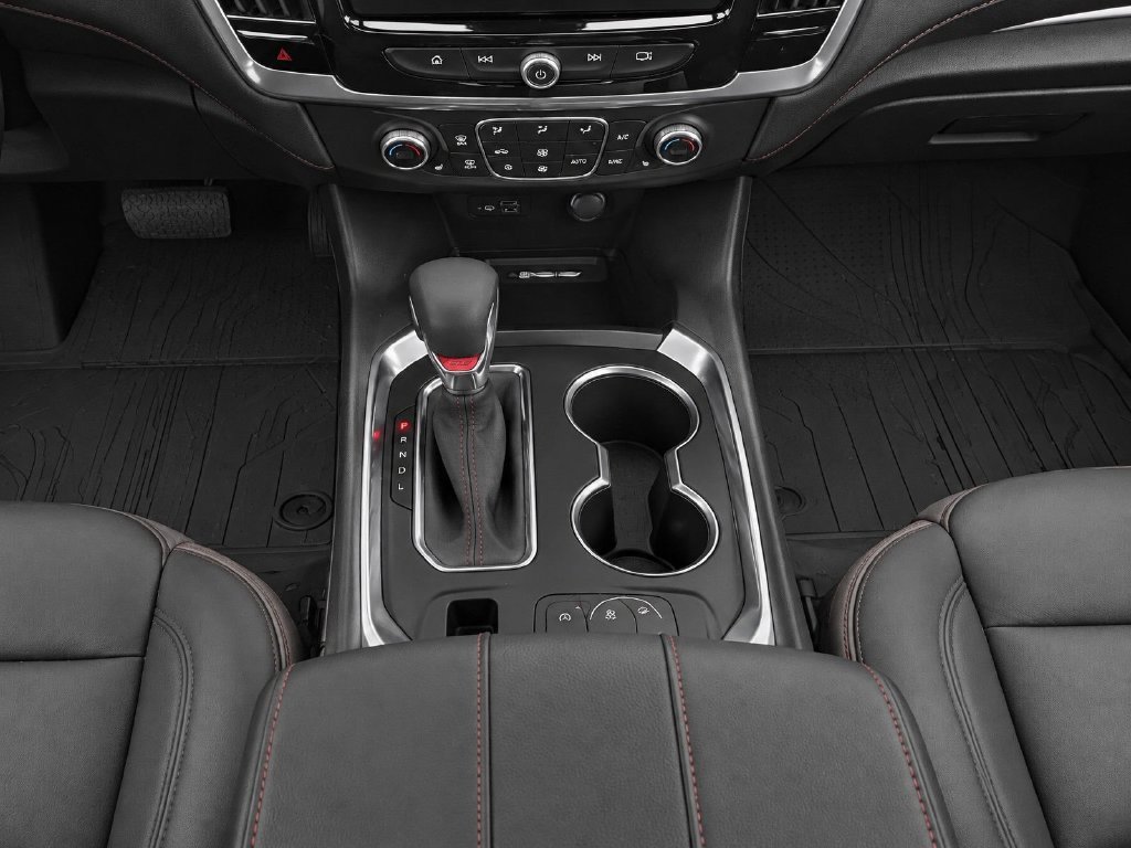 Used 2023 Chevrolet Traverse RS w/ LPO, Floor Liner Package AWD/4WD image 14