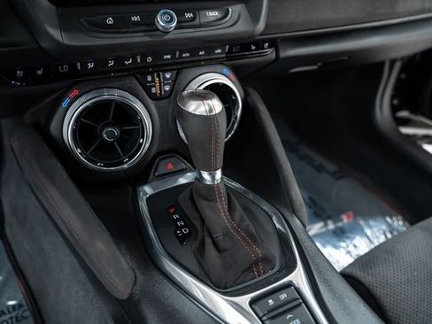 Used 2018 Chevrolet Camaro ZL1 RWD image 30