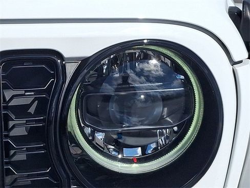 Used 2024 Jeep Wrangler High Altitude image 9