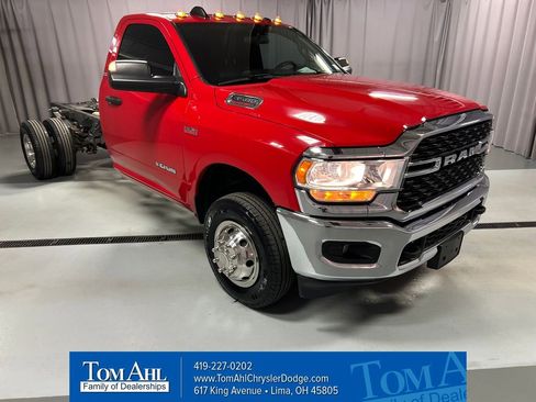 Used 2022 RAM 3500 SLT w/ Quick Order Package 27G SLT image 1