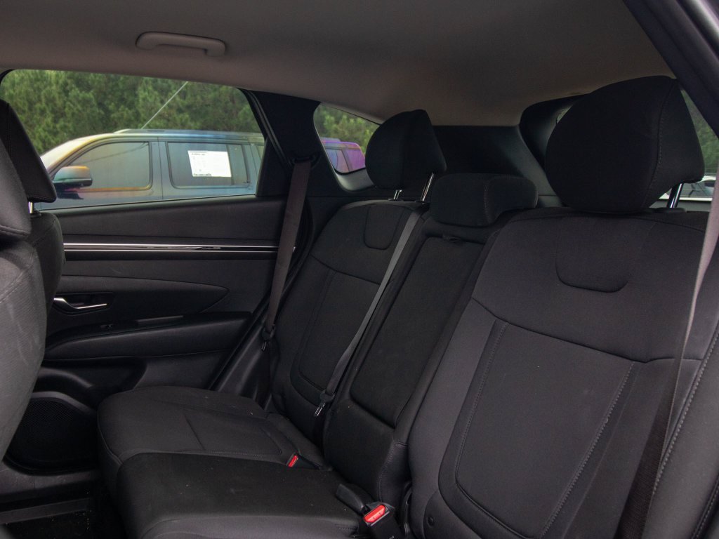 Certified 2024 Hyundai Tucson SE FWD image 10