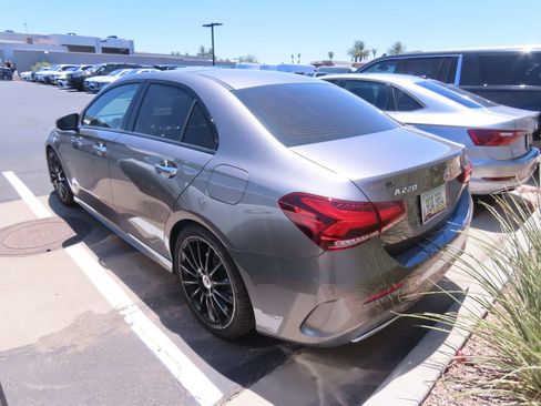 Used 2022 Mercedes-Benz A 220 image 4