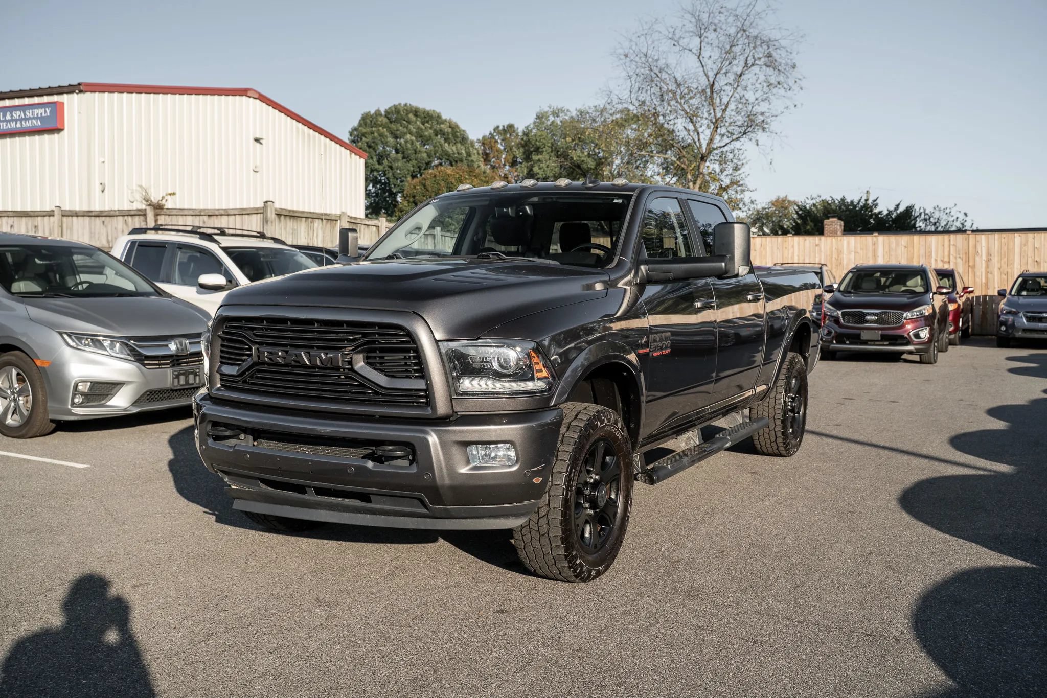 Used 2018 RAM 3500 Laramie w/ Sport Appearance Group AWD/4WD image 5