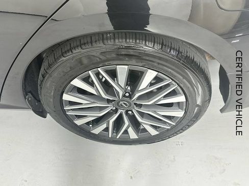 Certified 2024 Nissan Altima 2.5 SV FWD image 29