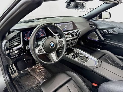 Used 2022 BMW Z4 M40i w/ Premium Package RWD image 9