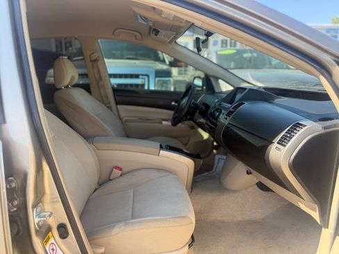 Used 2005 Toyota Prius FWD image 13