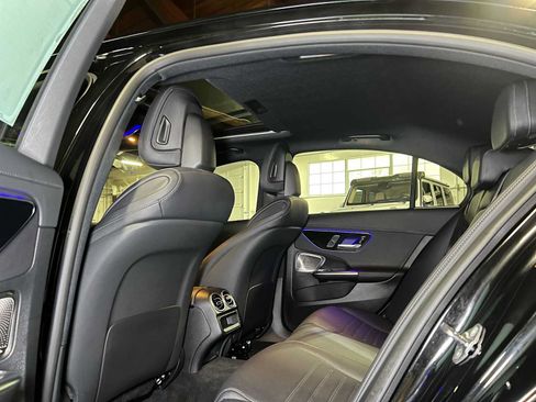 Used 2023 Mercedes-Benz C 300 4MATIC Sedan image 23