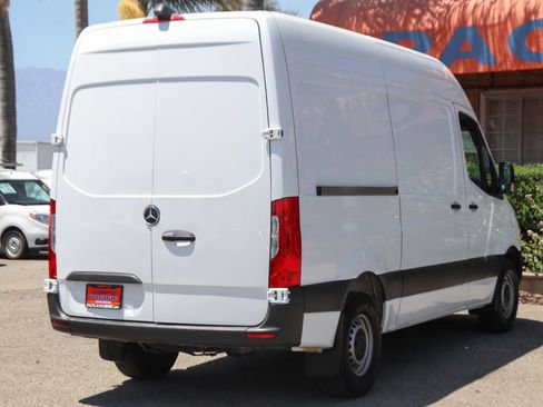 Used 2025 Mercedes-Benz Sprinter 2500 image 12