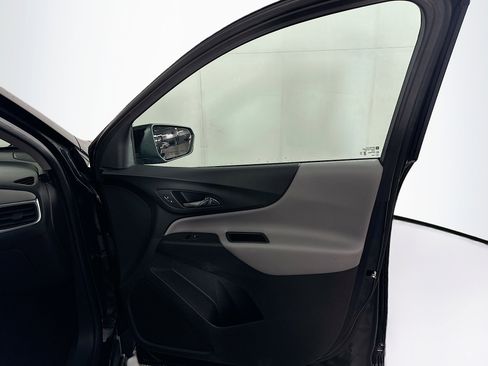 Used 2024 Chevrolet Equinox LT image 31
