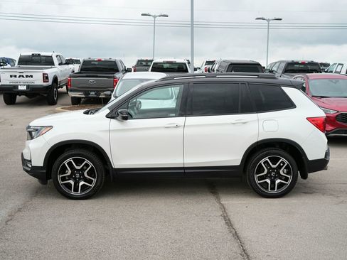 Used 2022 Honda Passport Elite image 8