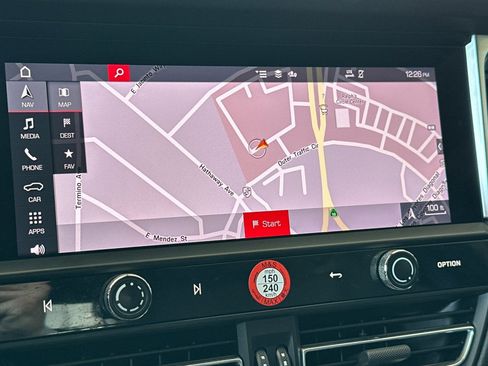 Certified 2022 Porsche Macan AWD/4WD image 19