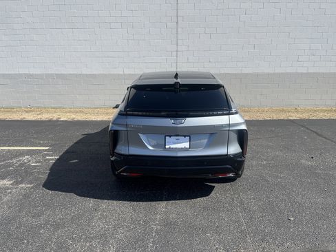 Used 2024 Cadillac Lyriq Sport image 5