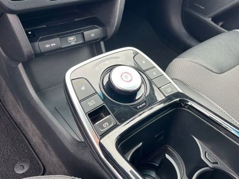 Used 2022 Kia Niro EX w/ Cold Weather Package image 18