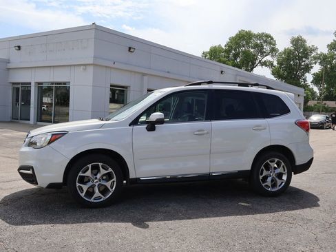Used 2018 Subaru Forester 2.5i Touring w/ Popular Package #3B AWD/4WD image 6