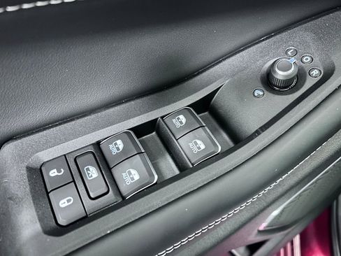 New 2025 Jeep Grand Cherokee L Overland w/ Luxury Tech Group IV AWD/4WD image 5