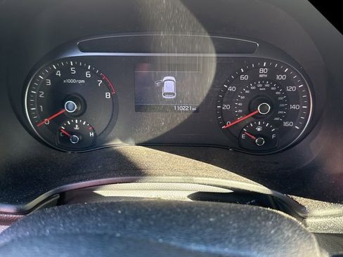 Used 2021 Kia Soul LX image 5