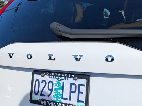 Used 2019 Volvo XC90 T6 Momentum w/ Advanced Package image 14