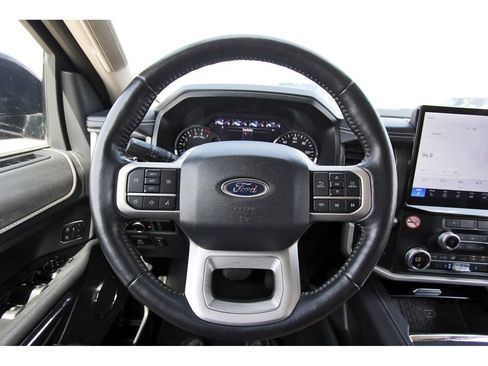 Used 2024 Ford Expedition Max XLT RWD image 15
