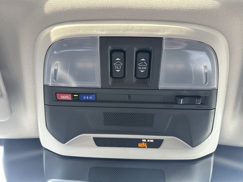 Certified 2025 Subaru Crosstrek 2.5i Limited image 31