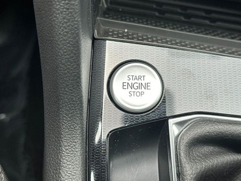 New 2026 Volkswagen Taos SE AWD/4WD image 21