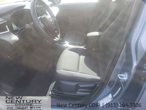 Used 2025 Toyota Corolla LE image 10