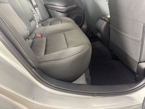 Used 2025 Nissan Altima 2.5 SV FWD image 30