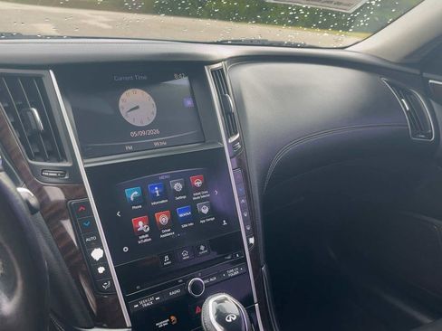 Used 2019 INFINITI Q50 Luxe w/ Cargo Package (L96) RWD image 17