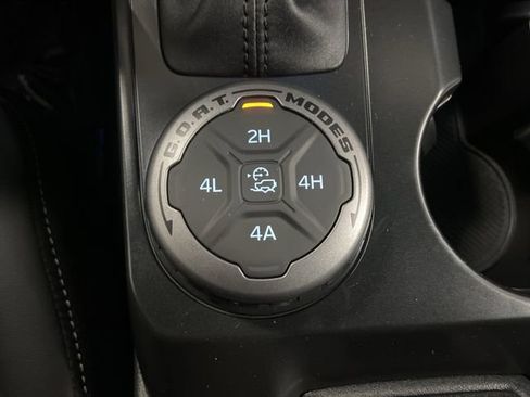 New 2025 Ford Bronco Outer Banks w/ Sasquatch Package image 21